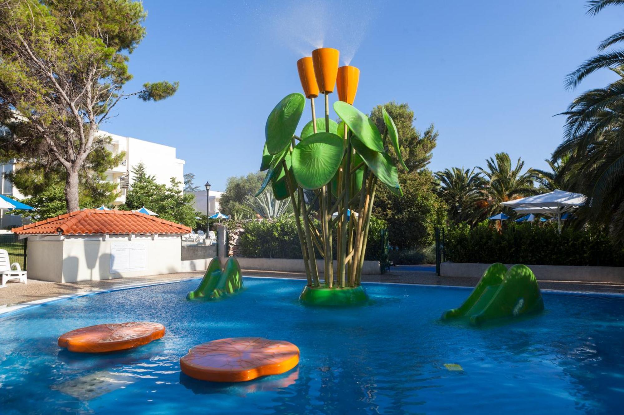 Hotel Waterman Kaktus Supetar Exteriér fotografie